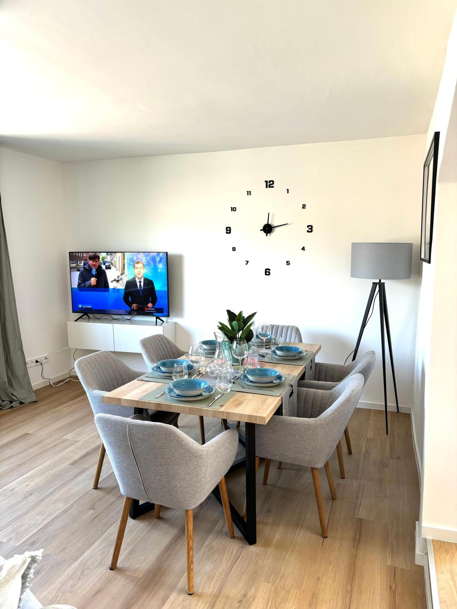 Gesamte Wohnung, Kueche, Parkplatz, Terrasse باد بيلنغن المظهر الخارجي الصورة